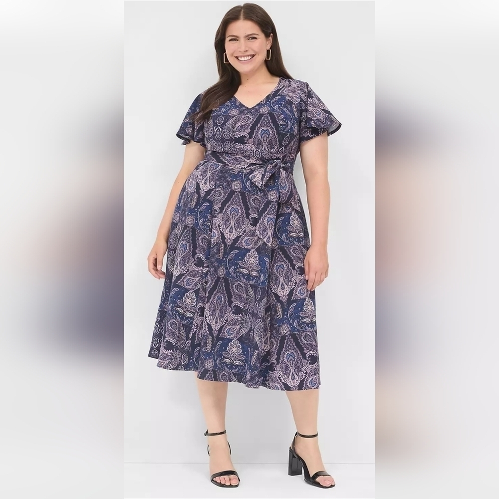 Lane Bryant Lena V-Neck Level-Hem Short Sleeve Midi Dress. Size 16